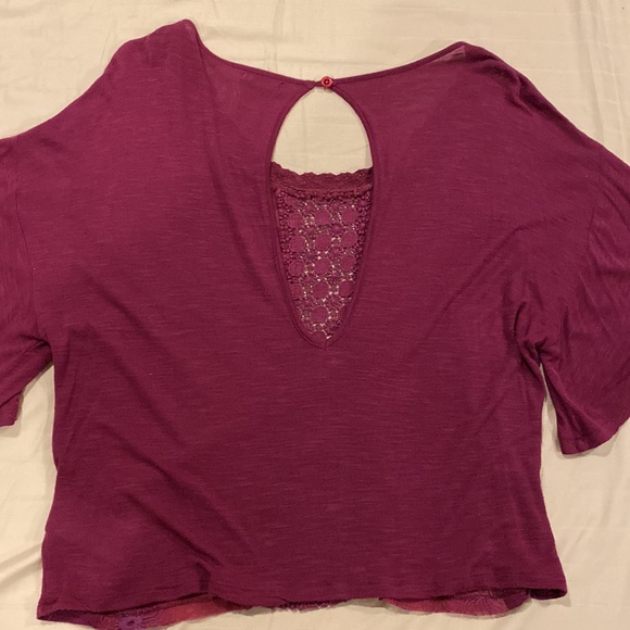 Kimchi Blue Urban Outfitters Magenta Lace Crochet Flowy Top - Picture 6 of 6